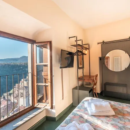 Della Fortezza Hotel