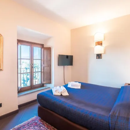 Della Fortezza Hotel 3*