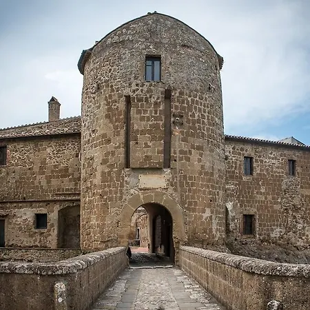 Della Fortezza Sorano (Grosseto)