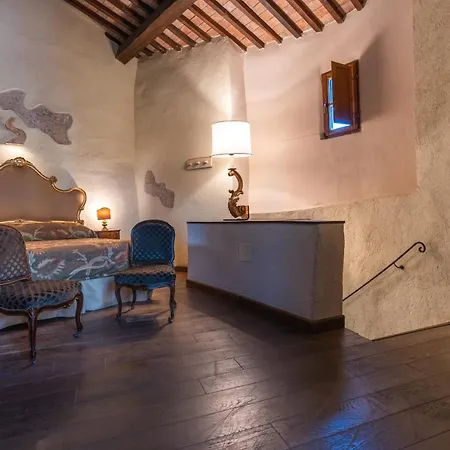 Della Fortezza Hotell 3*